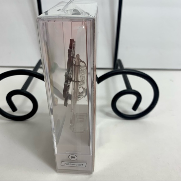 NWT. Disney Orange Bird FiGPin. Limited release #684. - Picture 4 of 6